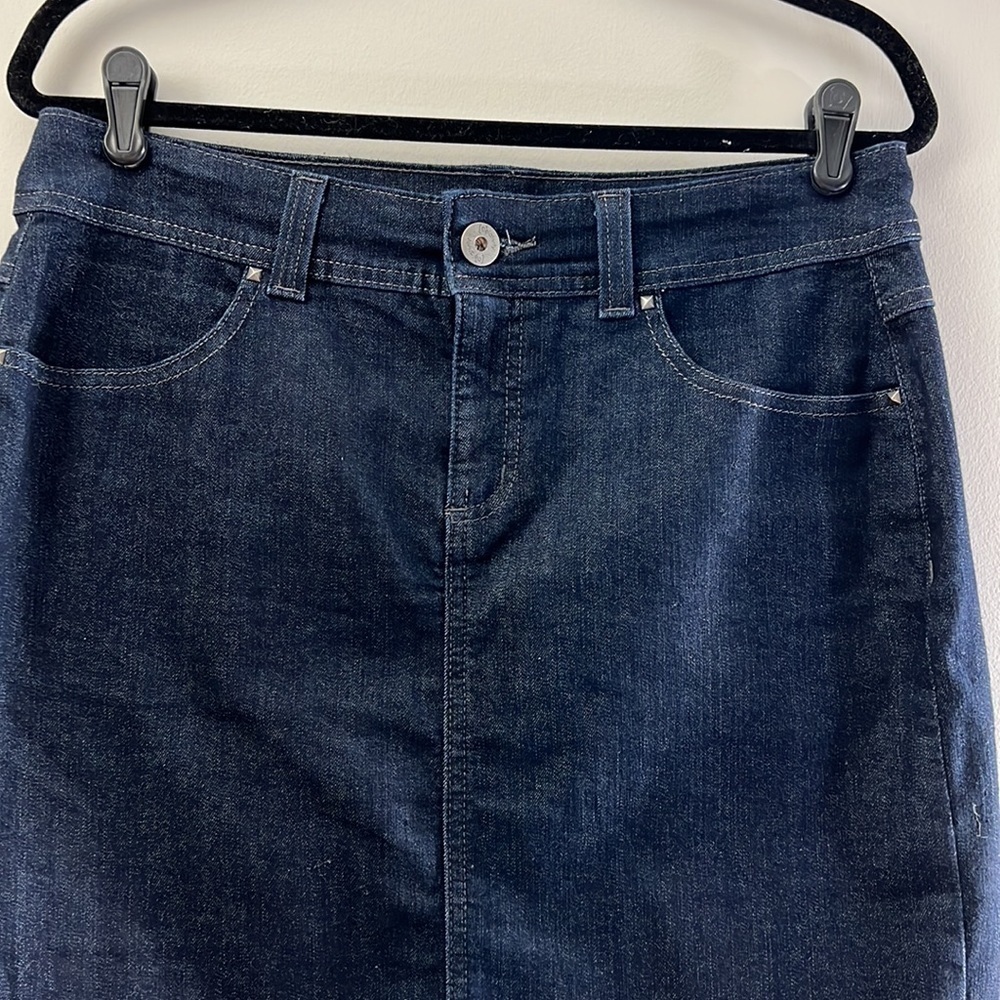 RELATIVITY denim skirt dark wash - Picture 2 of 13